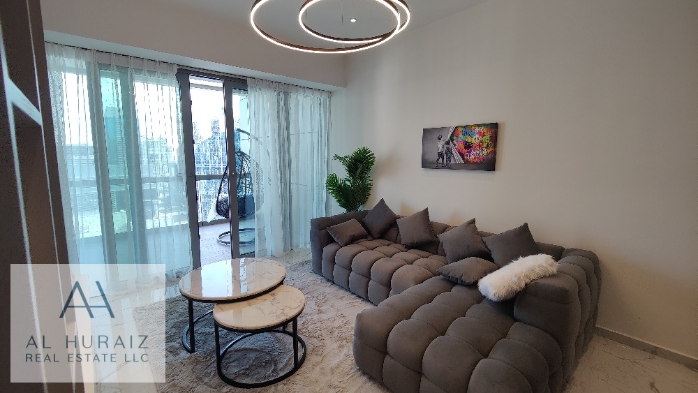 Vacant now! Fully Upgraded and Furnished 1 BR 