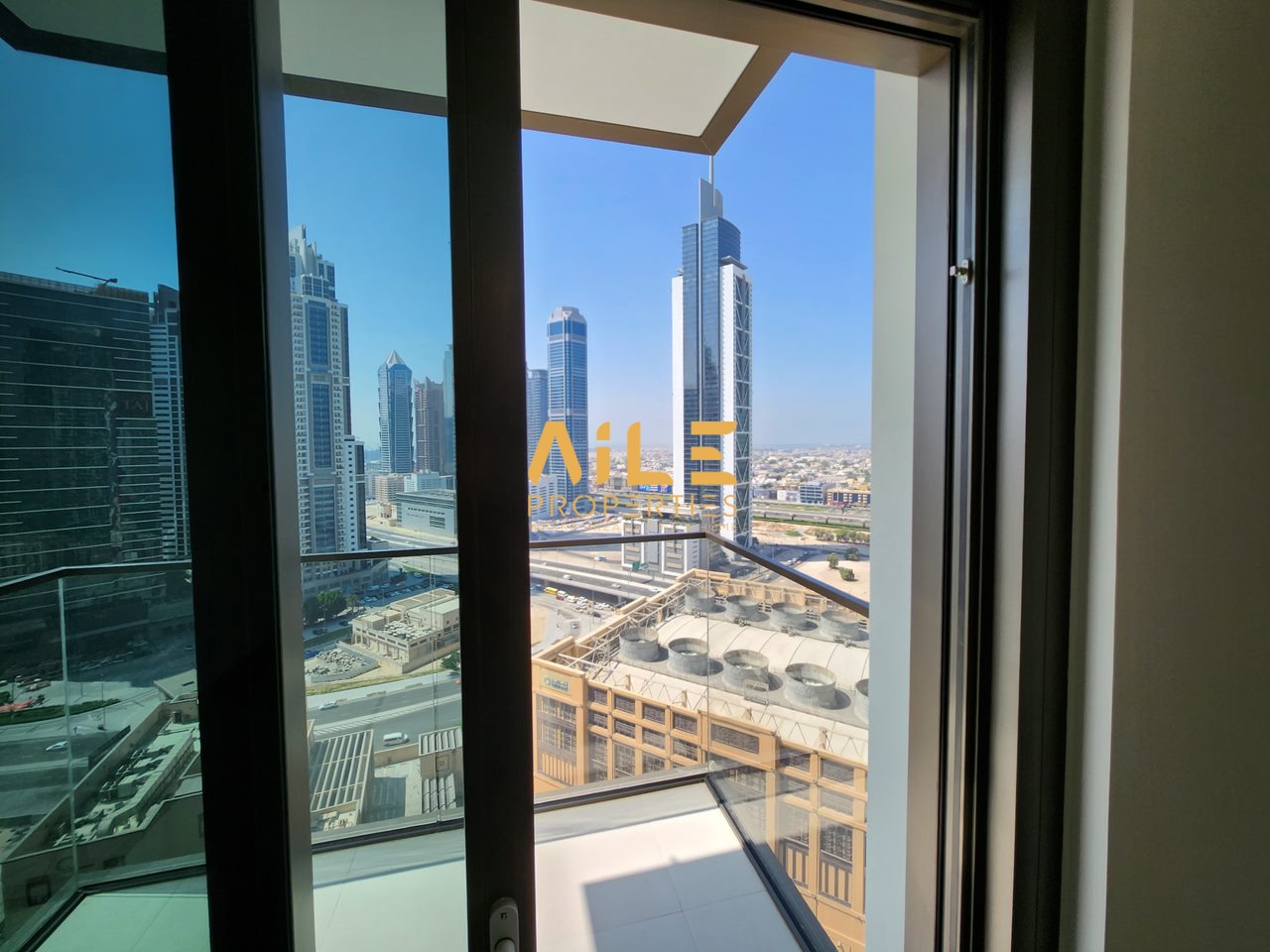  Luxurious 2-Bedroom Apartment for Rent | Burj Crown Tower, Downtown Dubai 