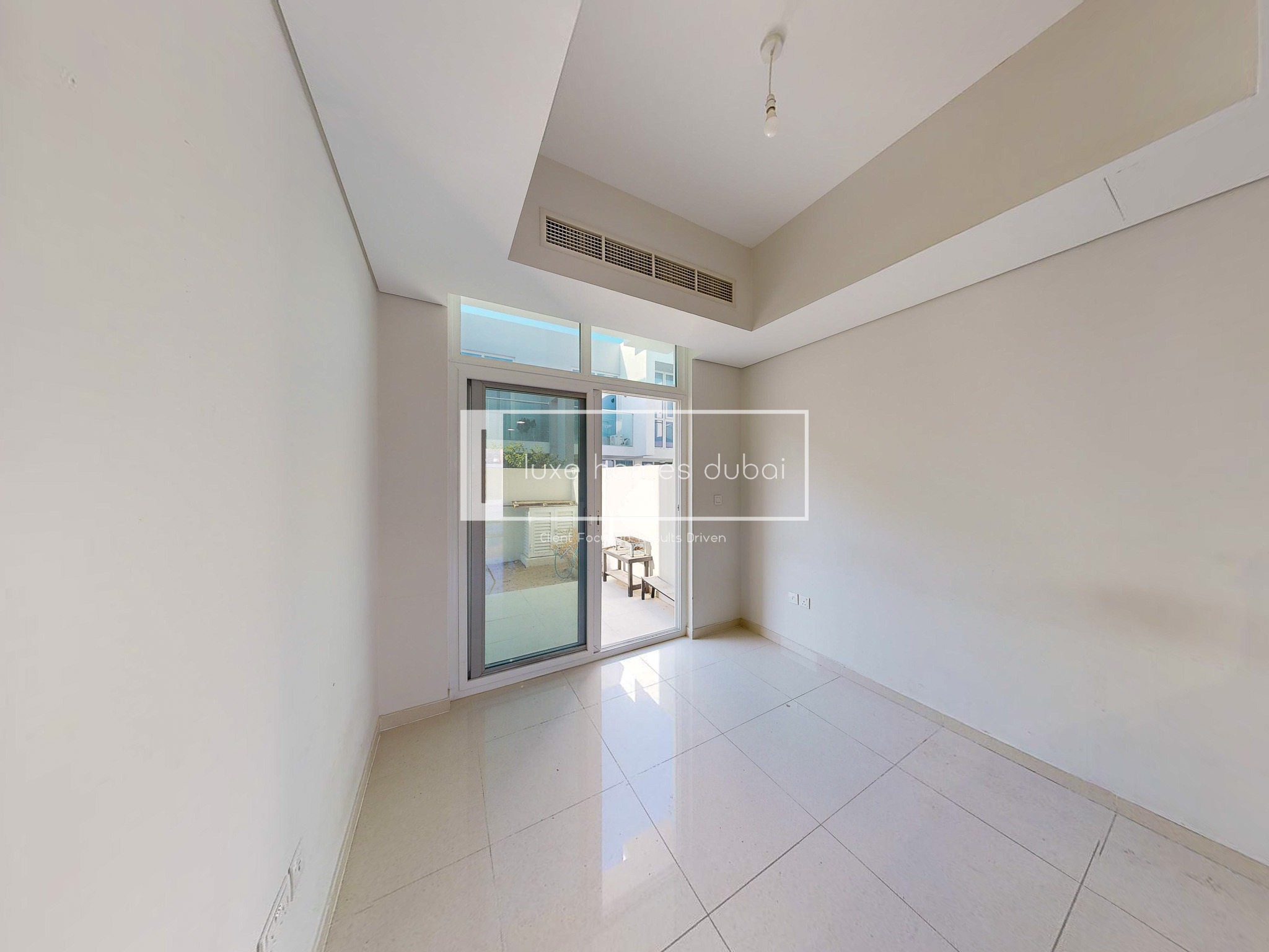 Prime Location | 4BR Modern Villa | Ready